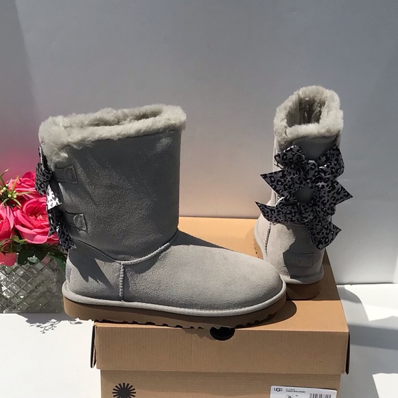 UGG Bailey Bow Leopard - Picture 8 of 10